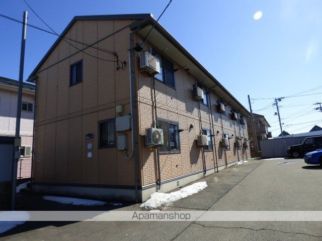 アルパインの外観写真