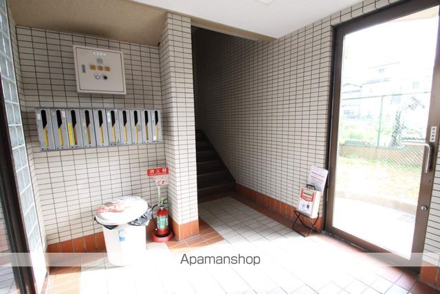 ハイツアザレアの玄関写真
