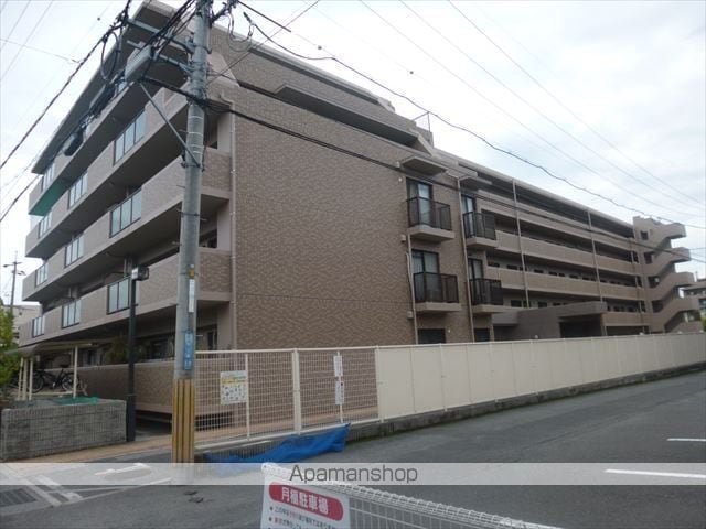 ファミール伊島