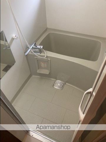 セレブリティ長吉 A棟の内装写真