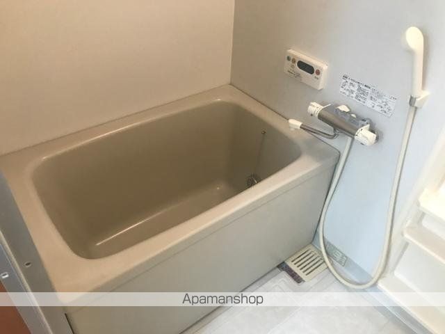 ボヌールAKIの内装写真