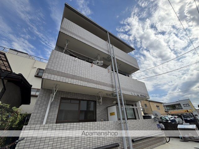 T.R.M.マンションの外観写真