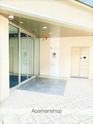 ベイシック薬院の玄関写真
