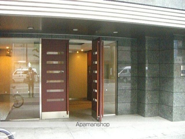 レジディア神田岩本町[1R/22.71m2]のエントランス3