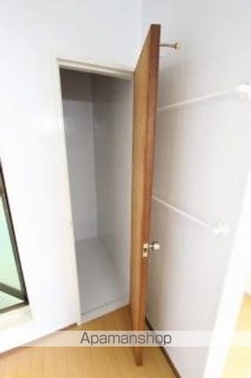 山愛ビル[3LDK/70m2]の内装3