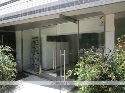 ステージファースト方南町アジールコート[1R/26.57m2]のエントランス