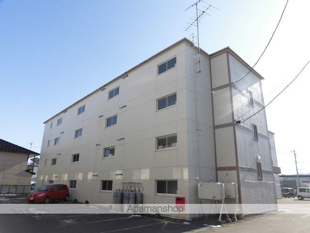 171マンションB棟の外観写真