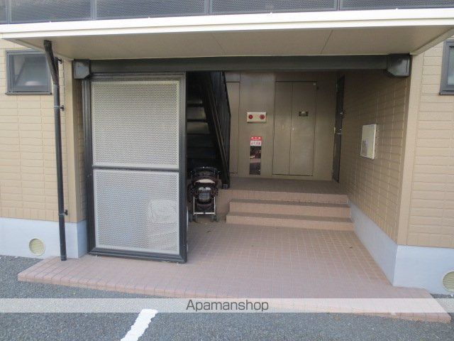 エクセレント高橋の玄関写真