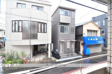 レジダンス・イン・三軒茶屋[1R/16.4m2]のエントランス