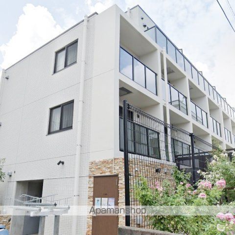 クレヴィスタ方南町IIの玄関写真
