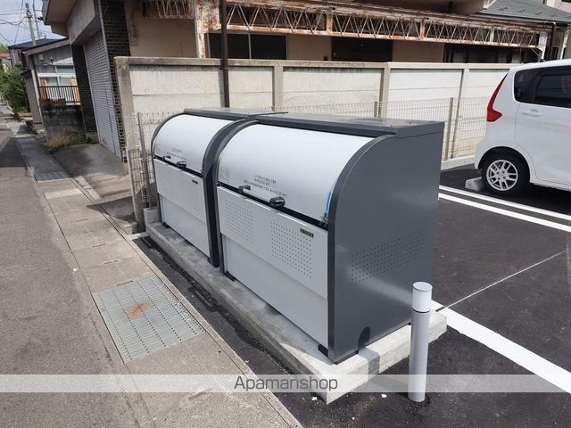 トホム小原田Bの外観写真