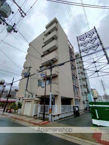 ロイヤルクイーンズパーク関目の外観写真