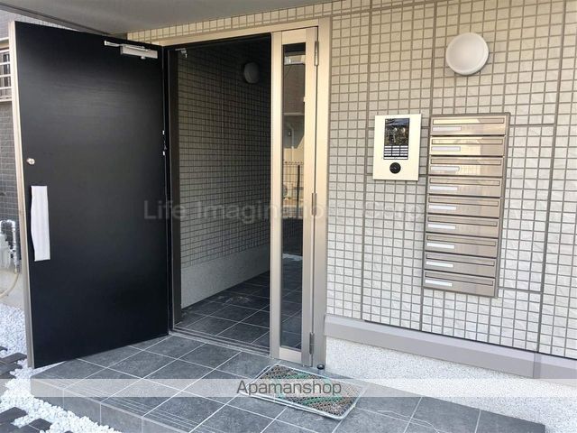 リベルタ唐崎の玄関写真