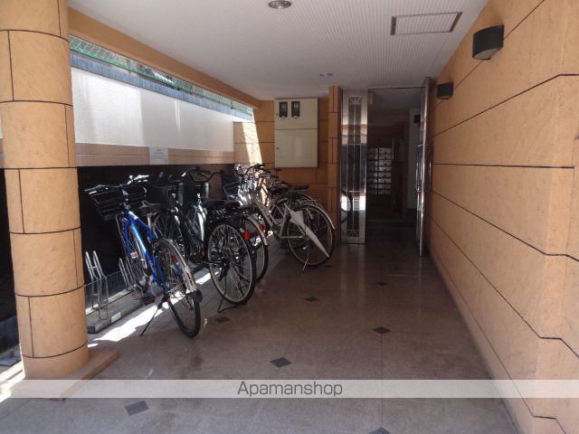 ロータリーマンション平代町の玄関写真