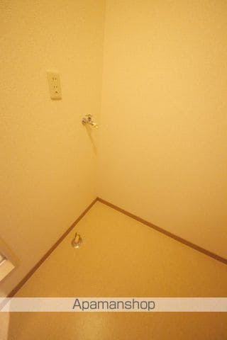 ブリージングタウン百草園C−2号棟の内装写真