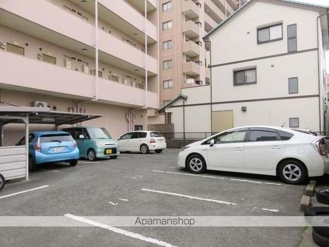 鈴パレスの外観写真