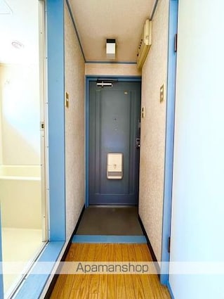 和歌山県和歌山市島崎町３丁目[1K/15m2]の玄関