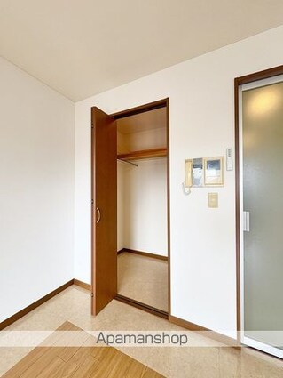 和歌山県和歌山市西布経丁１丁目[1K/32m2]の収納
