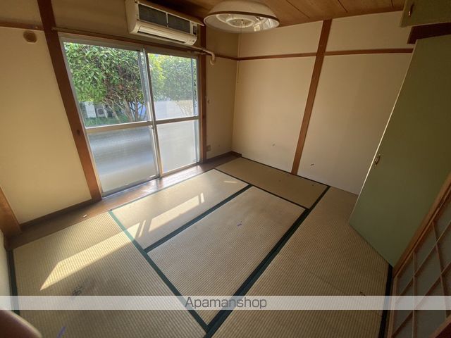 レイクグリーン三好 A棟の内装写真