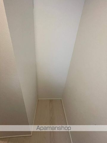 【中野区南台のマンションの写真】