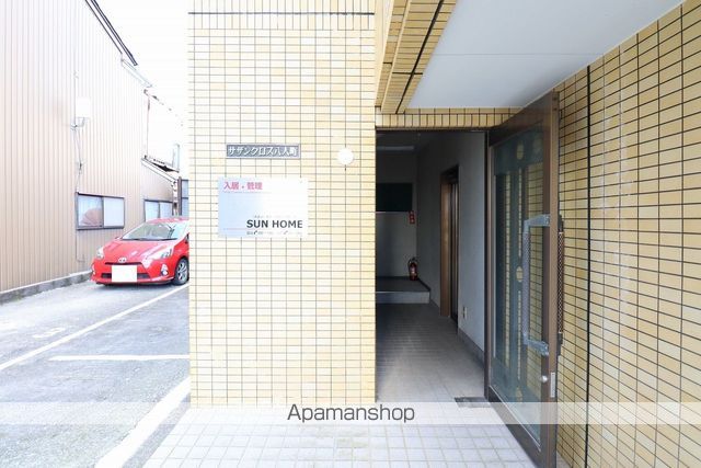 サザンクロス八人町の玄関写真
