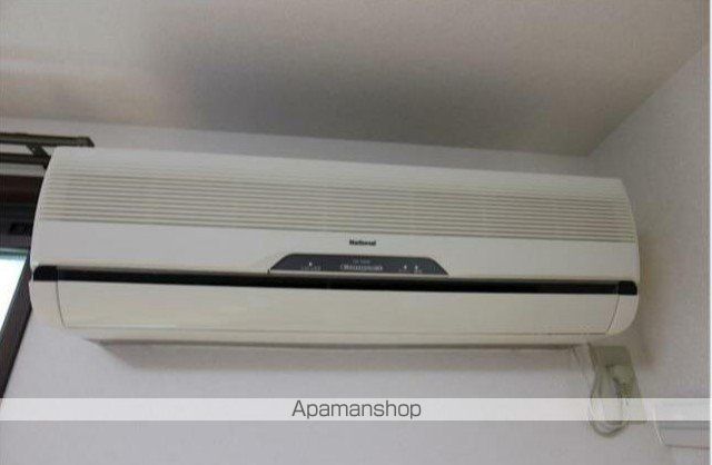 リリ参番館の玄関写真