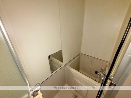 滋賀県近江八幡市上野町[2K/40m2]のバス