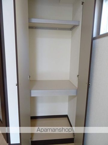 アーバンフラッツ榴ヶ岡の内装写真