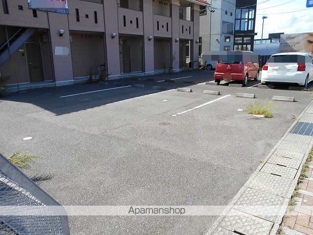 新潟市西区 2階建 築23年の外観写真