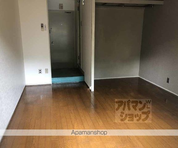ロイヤルハイツナカムラの内装写真