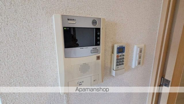 プラディオ森小路セレニテの内装写真