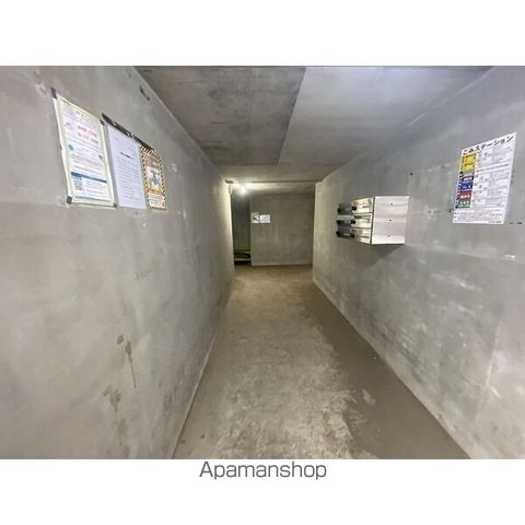 ルーブル南5条の玄関写真