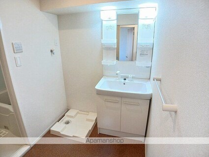 サンムーン　ゴールドスターＬＶ[2LDK/58.21m2]のトイレ