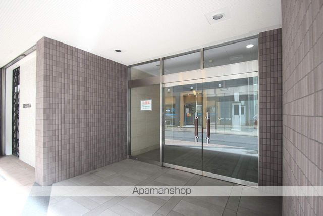 プレジール船橋本町の玄関写真