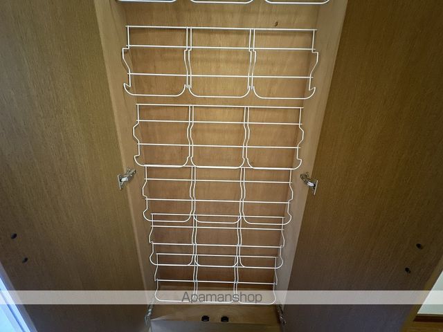 レインボービルの内装写真