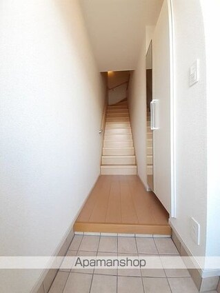 ユーストマ尾山Ⅰ[2LDK/57.25m2]の玄関