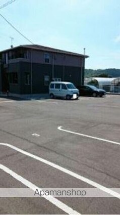 ブローテ高松[2LDK/57.21m2]の駐車場