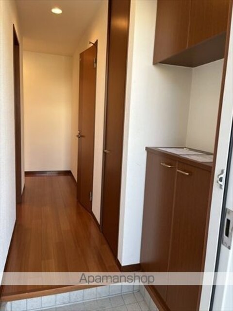 和歌山県和歌山市紀三井寺[2DK/50.24m2]の玄関