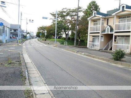 タウンハウスヨシダＣ[1DK/34.77m2]の周辺8