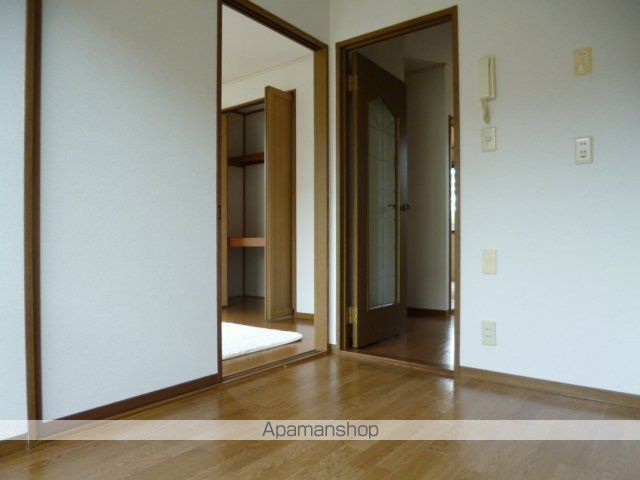 クィーンズ4の内装写真