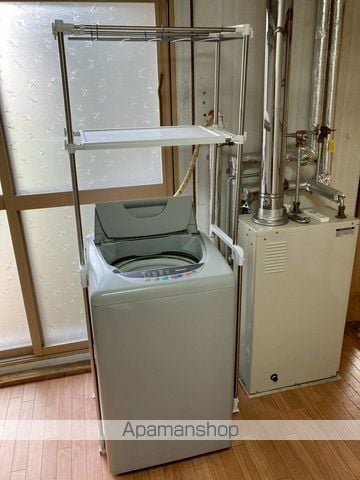 小樽市 1階建 築37年の内装写真