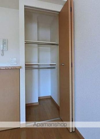 クラウンズワン箱崎の内装写真