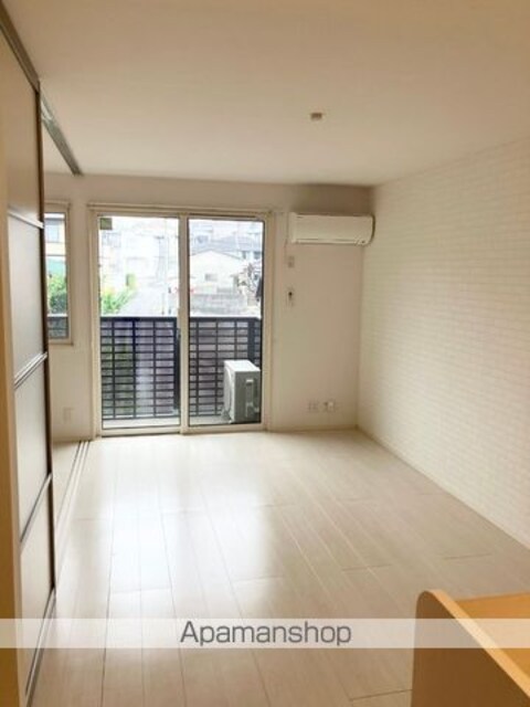 Ｓｑｕａｒｅ　Ｖｉｌｌａ　福島[1LDK/42.38m2]のリビング・居間