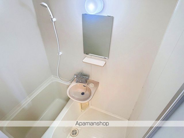 ロイヤルヒルズの内装写真