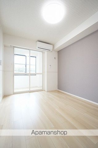 ヴィクトワールIIの内装写真
