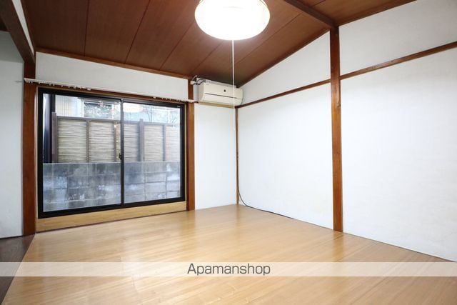 山陰本線 鳥取駅 徒歩12分 2階建 築47年の内装写真