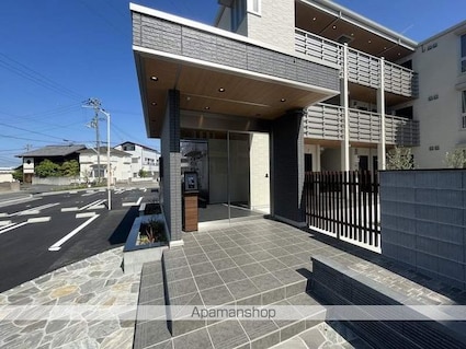 Ｄーｒｏｏｍ　Ｙ[1LDK/53.95m2]のエントランス1