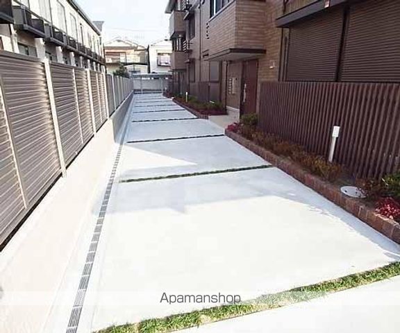 リバーフロント鴨川の玄関写真