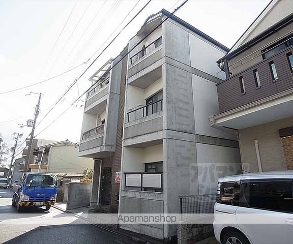 ペルルアール衣笠の外観写真