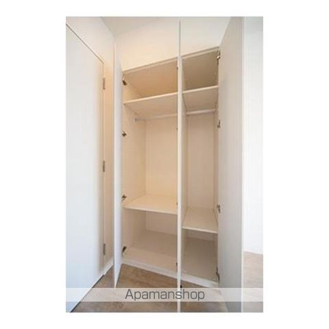 ルミレイス豊洲[1K/25.55m2]の収納